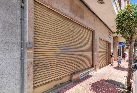 Revente - Commerce / Local - Torrevieja - Centro
