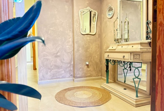 Revente - Appartement - Sucina