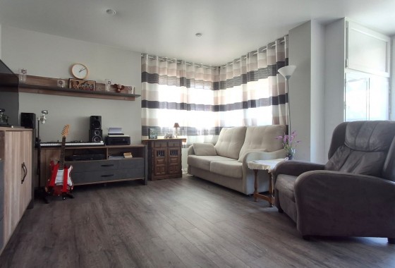 Resale - Apartment - Torrevieja - Playa de El Cura