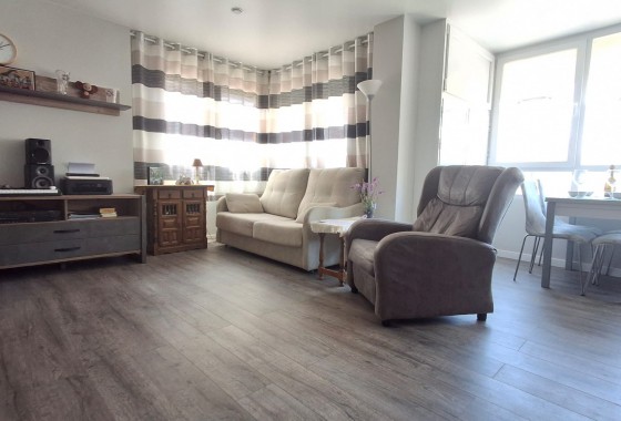 Resale - Apartment - Torrevieja - Playa de El Cura