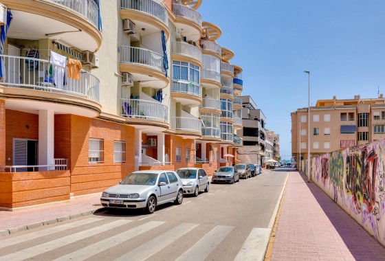 Resale - Apartment - Torrevieja - La Mata