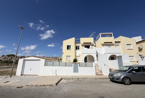 Resale - Apartment - Villamartin