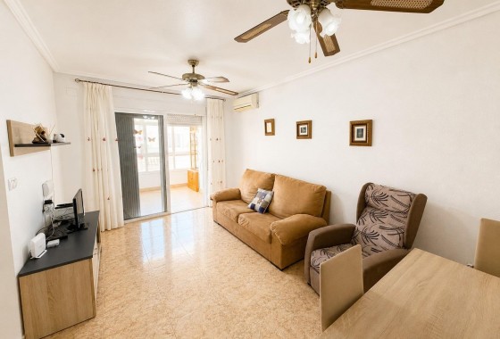 Resale - Apartment - Torrevieja - Estacion de autobuses