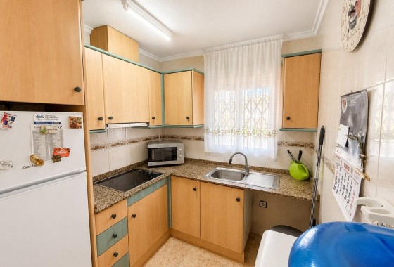 Resale - Apartment - Torrevieja - Estacion de autobuses