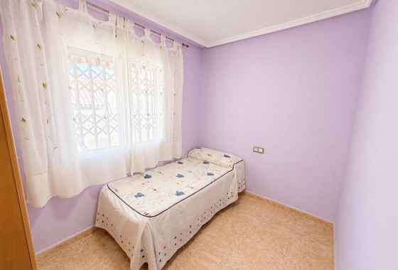 Resale - Apartment - Torrevieja - Estacion de autobuses
