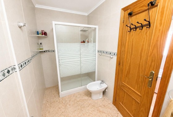 Resale - Apartment - Torrevieja - Estacion de autobuses