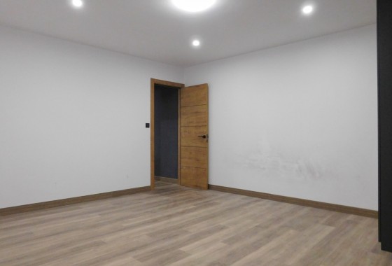 Resale - Townhouse - San Miguel de Salinas