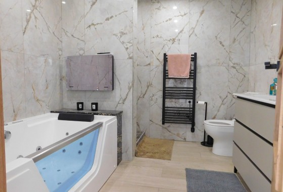Resale - Townhouse - San Miguel de Salinas