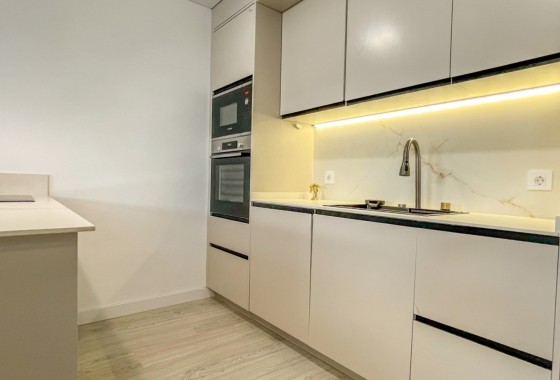 Segunda Mano - Apartamento - Torrevieja - El Acequión - Los Náufragos