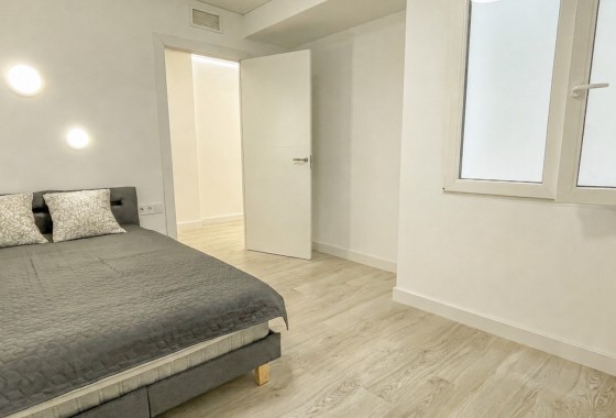 Segunda Mano - Apartamento - Torrevieja - El Acequión - Los Náufragos