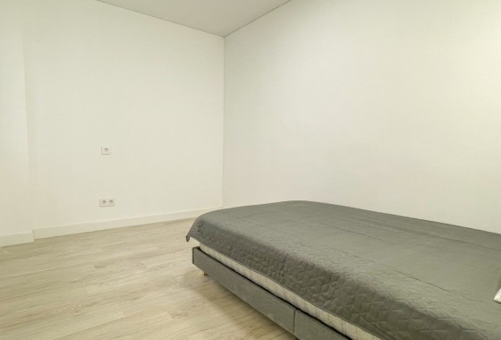 Segunda Mano - Apartamento - Torrevieja - El Acequión - Los Náufragos