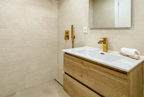 Segunda Mano - Apartamento - Torrevieja - El Acequión - Los Náufragos