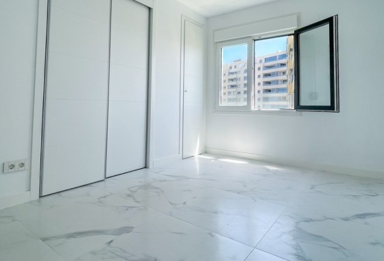 Revente - Appartement - Orihuela Costa - Punta Prima