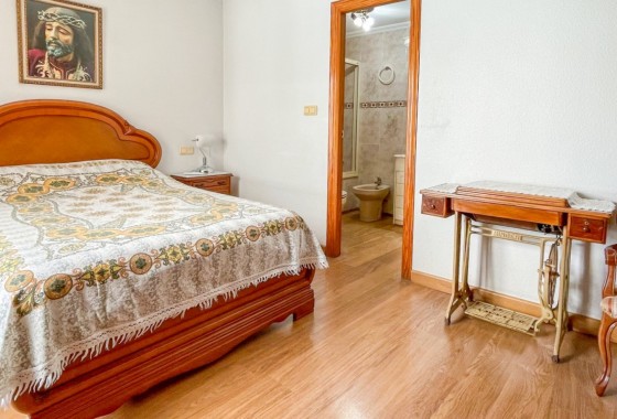 Resale - Apartment - Torrevieja - El Acequión - Los Náufragos