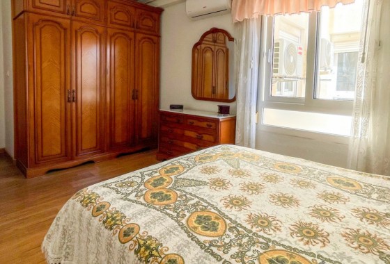 Resale - Apartment - Torrevieja - El Acequión - Los Náufragos