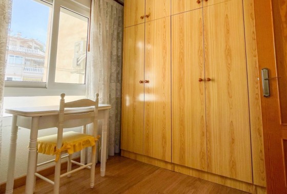 Resale - Apartment - Torrevieja - El Acequión - Los Náufragos