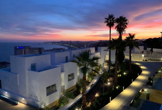 Resale - Link-Detached Villa - Torreblanca
