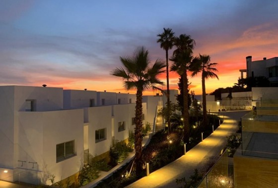 Resale - Link-Detached Villa - Torreblanca
