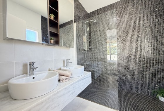 Resale - Detached Villa - Mil Palmeras