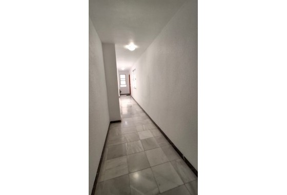 Resale - Apartment - Orihuela Costa - Zona Centro