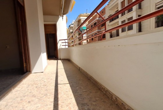 Resale - Apartment - Orihuela Costa - Zona Centro