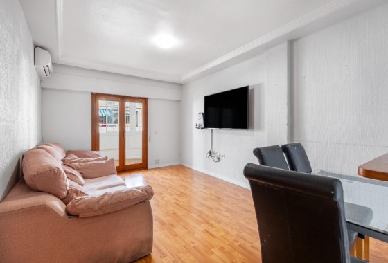 Resale - Apartment - Torrevieja - Playa del cura