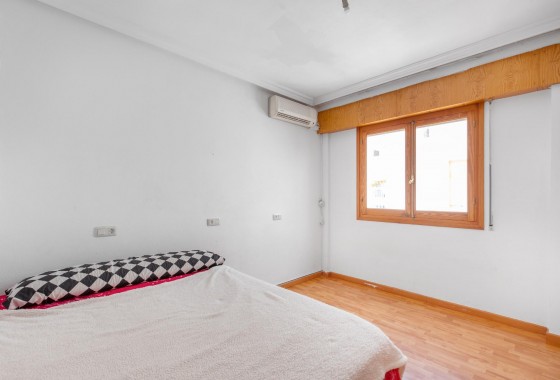 Resale - Apartment - Torrevieja - Playa del cura