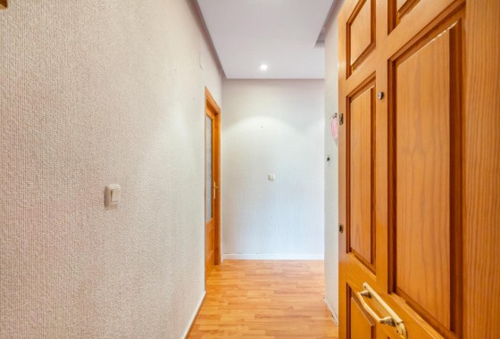Resale - Apartment - Torrevieja - Playa del cura
