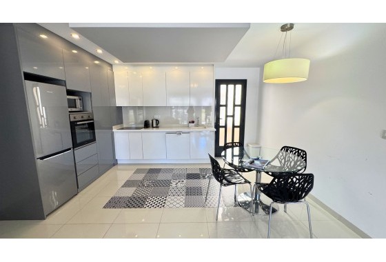 Resale - Apartment - Pilar de la Horadada - La Torre De La Horadada