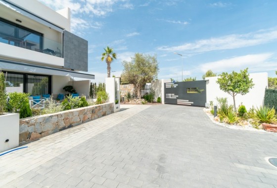 Obra nueva - Bungalow - Torrevieja - Los balcones