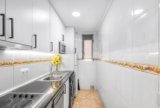 Segunda Mano - Apartamento - Torrevieja - Habaneras