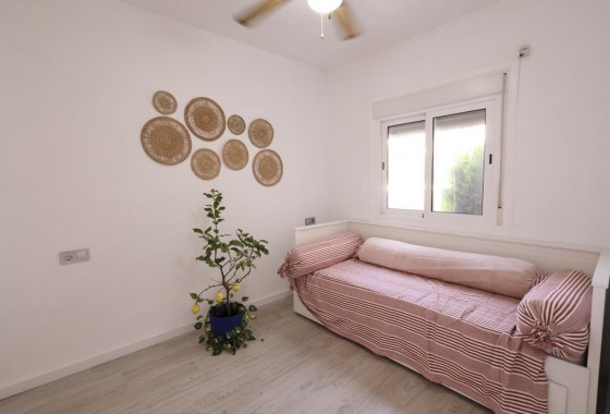 Segunda Mano - Bungalow - Torrevieja - Los Balcones - Los Altos del Edén
