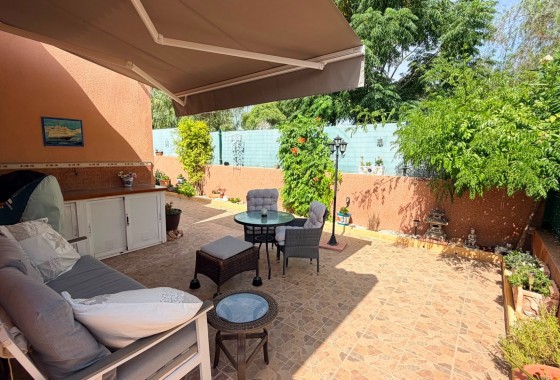 Revente - Villa - Los Montesinos - La herrada