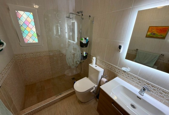 Revente - Villa - Los Montesinos - La herrada