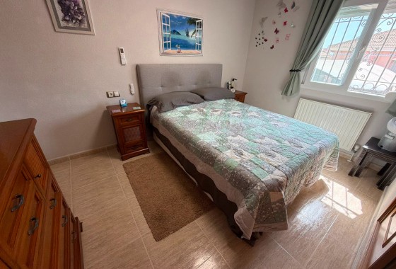 Revente - Villa - Los Montesinos - La herrada