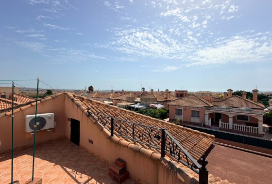 Revente - Villa - Los Montesinos - La herrada