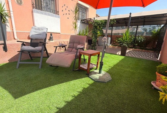 Revente - Villa - Los Montesinos - La herrada