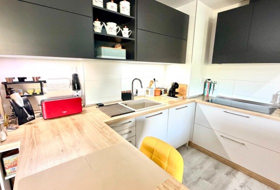 Resale - Apartment - Orihuela Costa - La Zenia