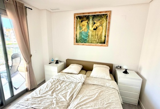 Resale - Apartment - Orihuela Costa - La Zenia