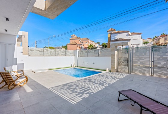 Segunda Mano - Chalet - Orihuela Costa - Blue Lagoon*