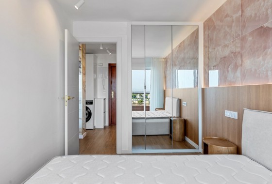 Resale - Apartment - Orihuela Costa - Punta Prima