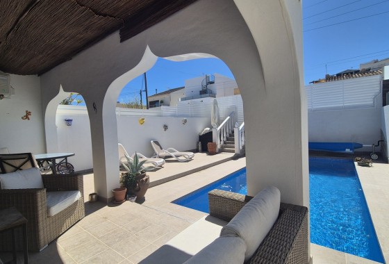 Revente - Maison mitoyenne - Villamartin - Costa Blanca
