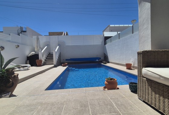 Revente - Maison mitoyenne - Villamartin - Costa Blanca