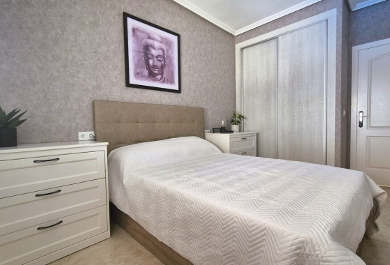 Revente - Maison mitoyenne - Villamartin - Costa Blanca