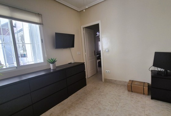 Revente - Maison mitoyenne - Villamartin - Costa Blanca