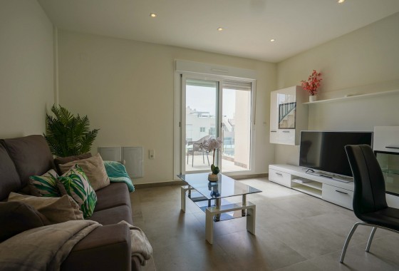 Segunda Mano - Apartamento - Torrevieja - Aguas nuevas 1