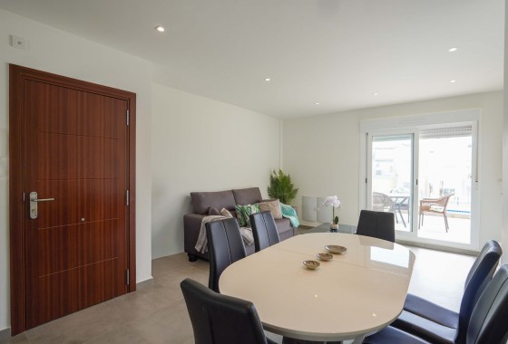 Segunda Mano - Apartamento - Torrevieja - Aguas nuevas 1
