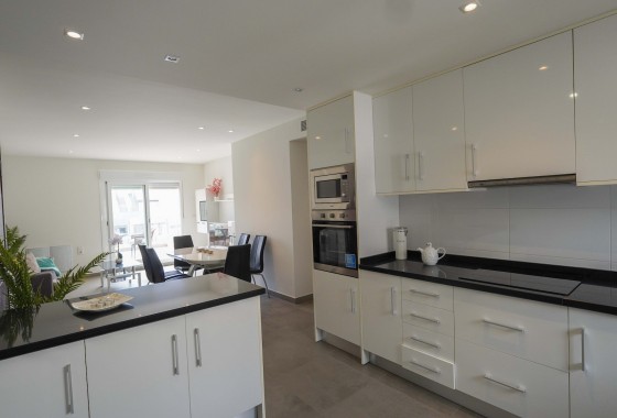Segunda Mano - Apartamento - Torrevieja - Aguas nuevas 1