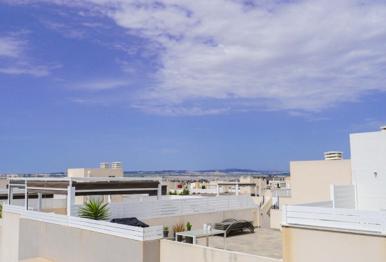 Segunda Mano - Apartamento - Torrevieja - Aguas nuevas 1