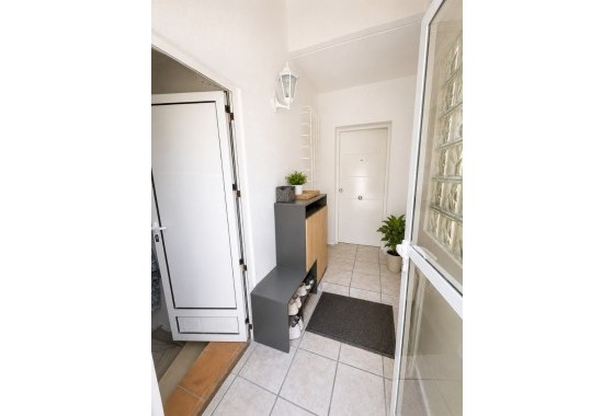 Resale - Detached Villa - Villamartin
